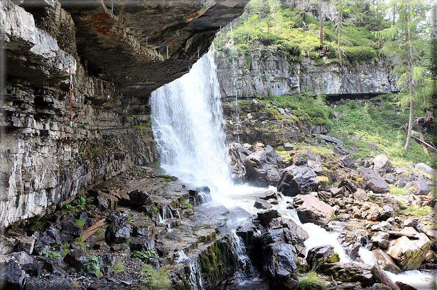 foto Cascate di mezzo in Vallesinella